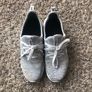 Adidas cloudfoam sneakers